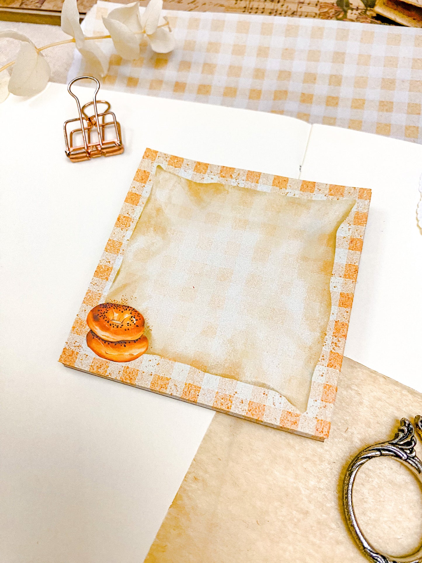 Bagel Memo Pad